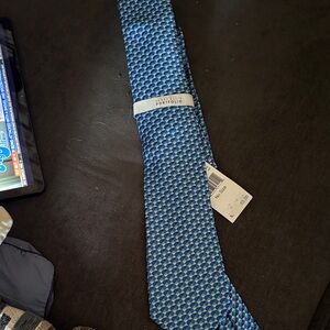 Perry Ellis silver an blue tie